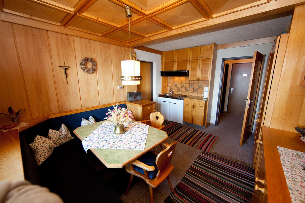 Ferienwohnung Jaufenthaler Zettersfeld Lienz Szoba fotó